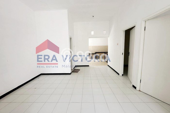 Lokasi strategis! Rumah siap pakai dikontrakkan di Kedungkandang LB 80m2 Lokasi strategis! Rumah siap pakai dikontrakkan di Kedungkandang LB 80m2