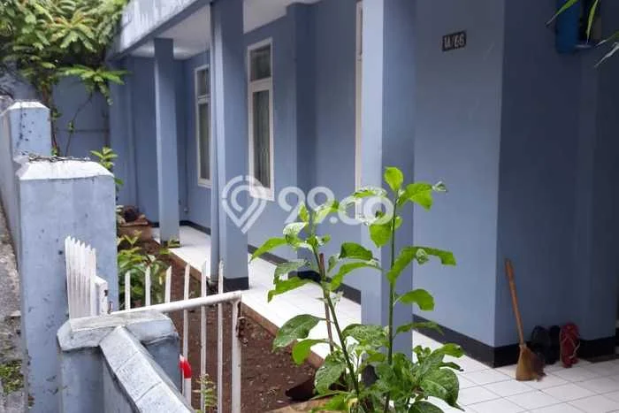 Rumah Strategis Modern Lb 120m2 di Cicendo, Bandung Rumah Strategis Modern Lb 120m2 di Cicendo, Bandung