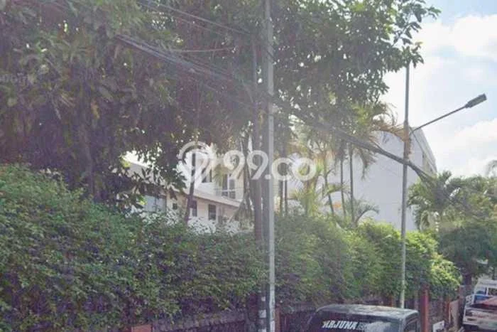 Hunian Mewah LB 1183m2 Siap Huni Desain Elegan di Pegangsaan, Jakarta Pusat Hunian Mewah LB 1183m2 Siap Huni Desain Elegan di Pegangsaan, Jakarta Pusat