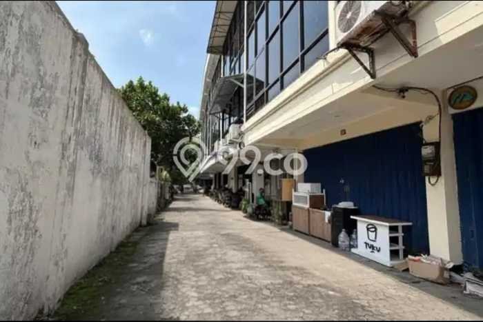 Paling Dicari! Ruko Dijual di Basuki Rachmat Harga Kompetitif Paling Dicari! Ruko Dijual di Basuki Rachmat Harga Kompetitif