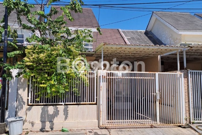 Rumah Luas Asri 2 KT Siap Pakai di Gununganyar Surabaya Rumah Luas Asri 2 KT Siap Pakai di Gununganyar Surabaya