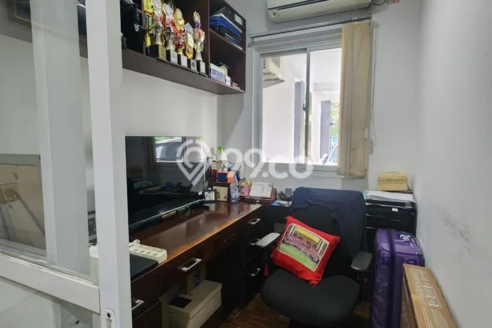 Hot Offer Hunian Mewah Ideal dan Luas di Serpong, Tangerang Selatan Hot Offer Hunian Mewah Ideal dan Luas di Serpong, Tangerang Selatan