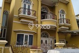 For Sale! Premium House LT 240m2 Desain Elegan di Taman Ratu For Sale! Premium House LT 240m2 Desain Elegan di Taman Ratu