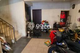 Dijual Hunian Rumah Nyaman 3 Kamar di Taman Cosmos, Jakarta Barat Dijual Hunian Rumah Nyaman 3 Kamar di Taman Cosmos, Jakarta Barat