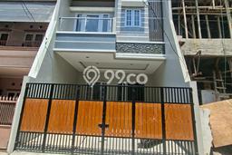 Dijual Rumah Luas Elegan Dengan View Eksklusif di Tomang, Jakarta Barat Dijual Rumah Luas Elegan Dengan View Eksklusif di Tomang, Jakarta Barat