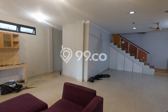 Jarang Ada! Rumah Sewa 5 Kamar Nyaman Siap Huni Tomang Jarang Ada! Rumah Sewa 5 Kamar Nyaman Siap Huni Tomang