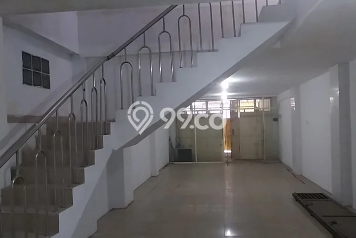 Ruko Dijual di Prime Area Jakarta Barat Luas 450m2 Ruko Dijual di Prime Area Jakarta Barat Luas 450m2
