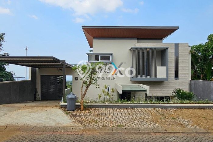 Vila Kawasan Pandaan, Luas 337m2m², Lingkungan Nyaman Vila Kawasan Pandaan, Luas 337m2m², Lingkungan Nyaman