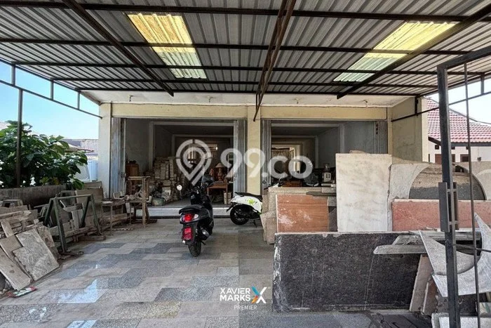 Ruko Dijual di Malang LT 270m2 & LB 300m2 Lokasi Terbaik! Ruko Dijual di Malang LT 270m2 & LB 300m2 Lokasi Terbaik!
