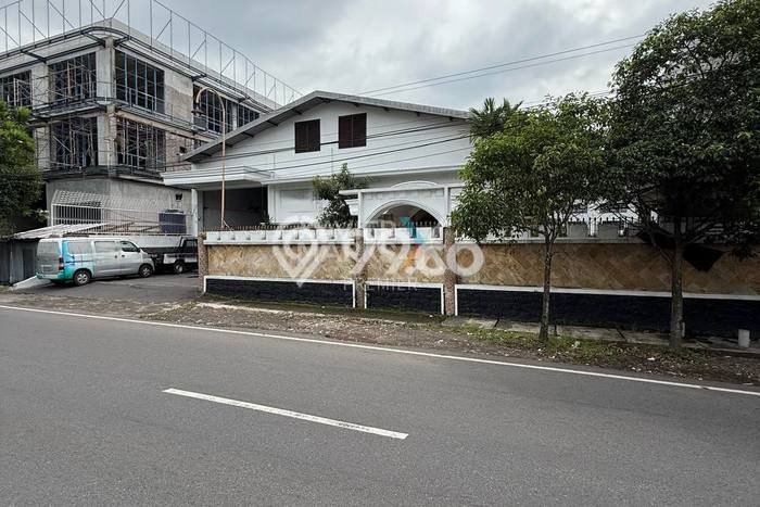 Lokasi Strategis! Dijual Gudang Bisnis di Blimbing, Malang Kondisi Bagus Lokasi Strategis! Dijual Gudang Bisnis di Blimbing, Malang Kondisi Bagus