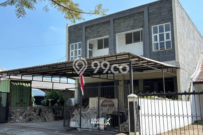 Ruko Dijual di Malang LT 270m2 & LB 300m2 Lokasi Terbaik! Ruko Dijual di Malang LT 270m2 & LB 300m2 Lokasi Terbaik!