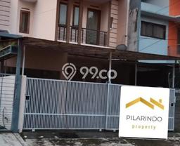 Rumah Mewah dengan 3 Kamar Tidur di Lingkungan Asri Terusan Buah Batu, Bandung Rumah Mewah dengan 3 Kamar Tidur di Lingkungan Asri Terusan Buah Batu, Bandung