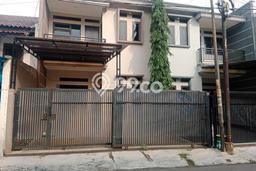 Disewakan! Rumah 5 Kamar Tidur &
4 Kamar Mandi di Turangga, Bandung Disewakan! Rumah 5 Kamar Tidur &
4 Kamar Mandi di Turangga, Bandung