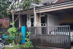 Rumah Kost untuk Dijual di Bojongsoang dengan 7 KT, 8 KM, Luas 220m2 Rumah Kost untuk Dijual di Bojongsoang dengan 7 KT, 8 KM, Luas 220m2