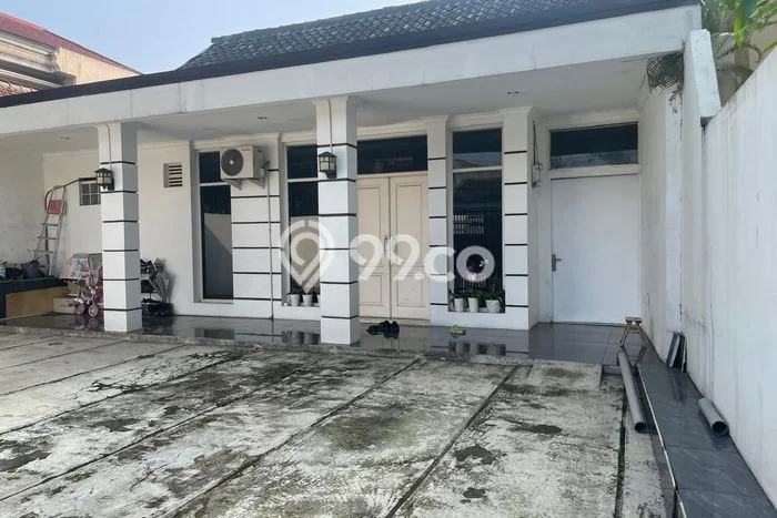 Rumah Sejuk di Burangrang, 3 KM, Bebas Banjir Rumah Sejuk di Burangrang, 3 KM, Bebas Banjir