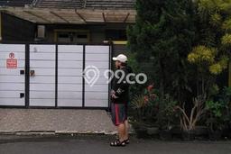 Rumah di Margahayu, 2 KT, Konsep Modern, LT 93m² LB 75m² Rumah di Margahayu, 2 KT, Konsep Modern, LT 93m² LB 75m²