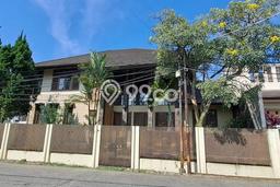 Disewakan! Rumah 8 Kamar Tidur &
4 Kamar Mandi di Turangga, Bandung Disewakan! Rumah 8 Kamar Tidur &
4 Kamar Mandi di Turangga, Bandung