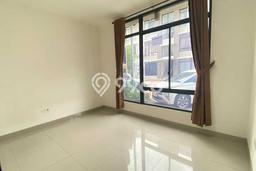 Disewakan! Rumah 2 Kamar Tidur &
1 Kamar Mandi di Semanan, Jakarta Barat Disewakan! Rumah 2 Kamar Tidur &
1 Kamar Mandi di Semanan, Jakarta Barat