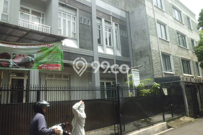 Unit Ruko Disewakan di Fatmawati di Area Ramai & Strategis Unit Ruko Disewakan di Fatmawati di Area Ramai & Strategis