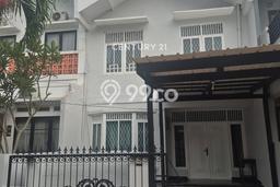 Jarang Ada! Rumah Sewa 3 Kamar Bagus Siap Huni Sektor 5 - Bintaro Jarang Ada! Rumah Sewa 3 Kamar Bagus Siap Huni Sektor 5 - Bintaro