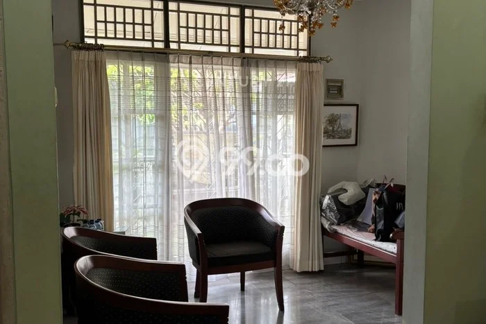 Dijual Rumah Mewah Elegan Dengan View Eksklusif di Bintaro, Tangerang Selatan Dijual Rumah Mewah Elegan Dengan View Eksklusif di Bintaro, Tangerang Selatan