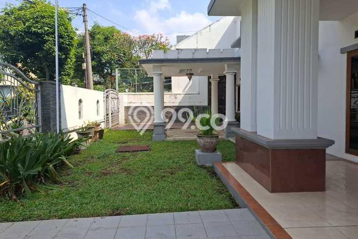 Dijual Rumah Premium dengan Fasilitas Sekitar Lengkap di Batununggal, Bandung Dijual Rumah Premium dengan Fasilitas Sekitar Lengkap di Batununggal, Bandung
