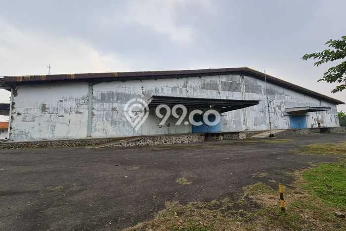 Area Ramai! Pabrik Dijual di Dayeuhkolot untuk Bisnis Luas Bangunan 15000m2 Area Ramai! Pabrik Dijual di Dayeuhkolot untuk Bisnis Luas Bangunan 15000m2