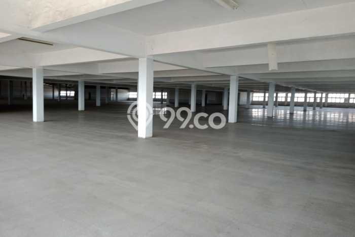 AREA TERSIBUK! Gudang di Moch Toha, Luas 27000m², Potensi Tinggi AREA TERSIBUK! Gudang di Moch Toha, Luas 27000m², Potensi Tinggi