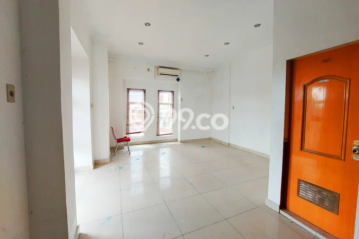 LOKASI SUPER STRATEGIS! Ruko Kawasan Medan Maimun, Luas 160m², Ramai Pengunjung LOKASI SUPER STRATEGIS! Ruko Kawasan Medan Maimun, Luas 160m², Ramai Pengunjung