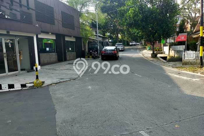 LOKASI STRATEGIS! Ruko Kawasan Geger Kalong, Luas 130m², Akses Strategis LOKASI STRATEGIS! Ruko Kawasan Geger Kalong, Luas 130m², Akses Strategis