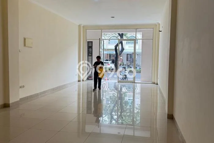 Disewakan Ruko di Pusat Kota Jakarta Barat Ramai Strategis Disewakan Ruko di Pusat Kota Jakarta Barat Ramai Strategis