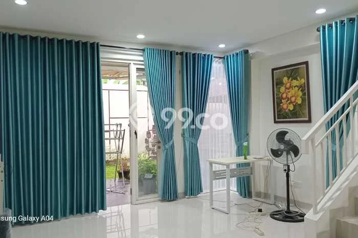 Lokasi strategis! Rumah siap pakai dikontrakkan di Babakan Madang LB 200m2 Lokasi strategis! Rumah siap pakai dikontrakkan di Babakan Madang LB 200m2