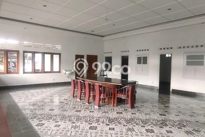Rumah Cantik Siap Huni Di Bogor Tengah Luas 800m2 Lokasi Strategis Rumah Cantik Siap Huni Di Bogor Tengah Luas 800m2 Lokasi Strategis