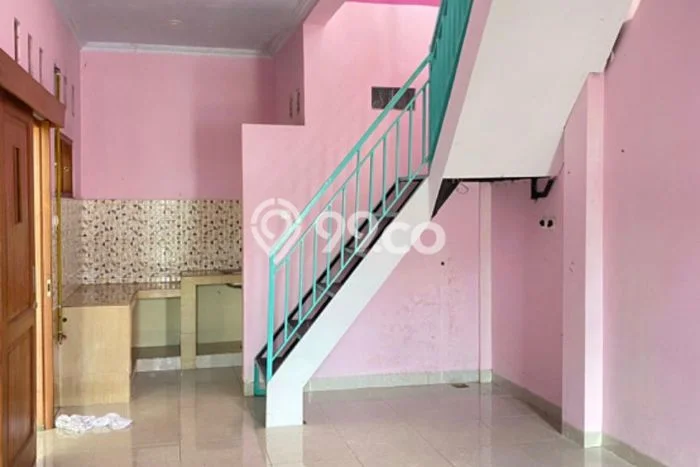 Rumah Luas Asri 9 KT Siap Pakai di Caturtunggal Sleman Rumah Luas Asri 9 KT Siap Pakai di Caturtunggal Sleman