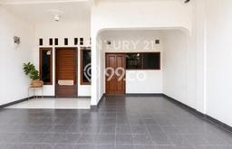 Dijual Rumah Mewah Exclusive di Kebon Jeruk, Jakarta Barat Dijual Rumah Mewah Exclusive di Kebon Jeruk, Jakarta Barat