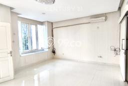 Jual Rumah Luas Megah Dengan View Cantik di Intercon, Jakarta Barat Jual Rumah Luas Megah Dengan View Cantik di Intercon, Jakarta Barat