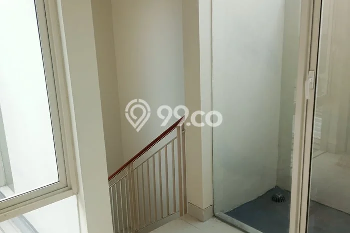 Dijual Rumah 4 Kamar Lokasi Strategis Bagus dan Strategis di Wiyung Dijual Rumah 4 Kamar Lokasi Strategis Bagus dan Strategis di Wiyung