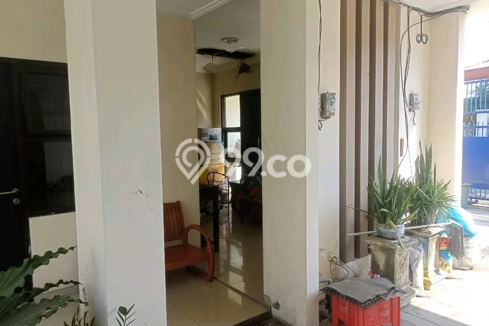Rumah Elit Modern Tanpa Renovasi di Raya Margorejo Surabaya Rumah Elit Modern Tanpa Renovasi di Raya Margorejo Surabaya