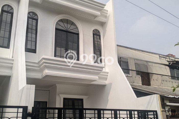 Rumah Elit LB 175m2 Siap Huni Desain Elegan di Cawang, Jakarta Timur Rumah Elit LB 175m2 Siap Huni Desain Elegan di Cawang, Jakarta Timur