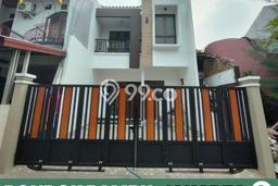 Dijual Hunian Rumah Nyaman 4 Kamar di Pondok Bambu, Jakarta Timur Dijual Hunian Rumah Nyaman 4 Kamar di Pondok Bambu, Jakarta Timur