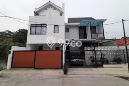 Disewakan! Rumah 5 Kamar Tidur &
4 Kamar Mandi di Kalibata, Jakarta Selatan Disewakan! Rumah 5 Kamar Tidur &
4 Kamar Mandi di Kalibata, Jakarta Selatan