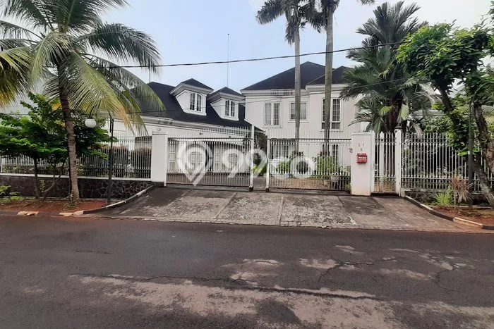 Rumah Luxury Modern Siap Huni di Cibubur Bekasi Rumah Luxury Modern Siap Huni di Cibubur Bekasi