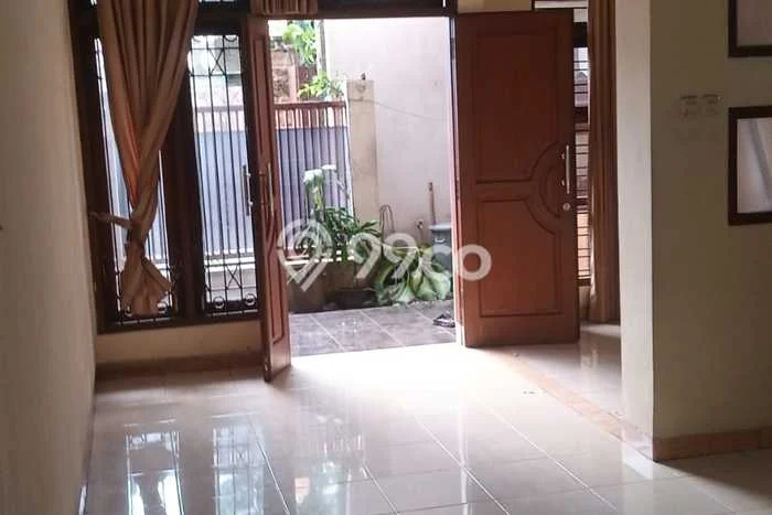 Disewakan Rumah Konsep Modern di Pasar Minggu Jakarta Selatan dengan 5 KT Disewakan Rumah Konsep Modern di Pasar Minggu Jakarta Selatan dengan 5 KT