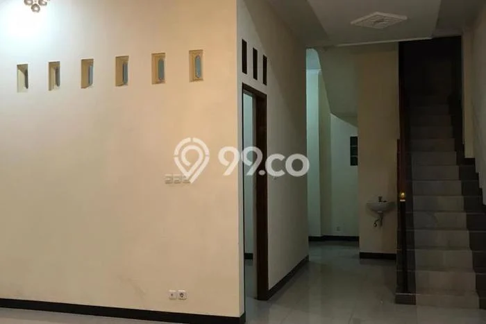 DISEWAKAN RUMAH USAHA ATAU KANTOR CONDET JAKARTA TIMUR DISEWAKAN RUMAH USAHA ATAU KANTOR CONDET JAKARTA TIMUR