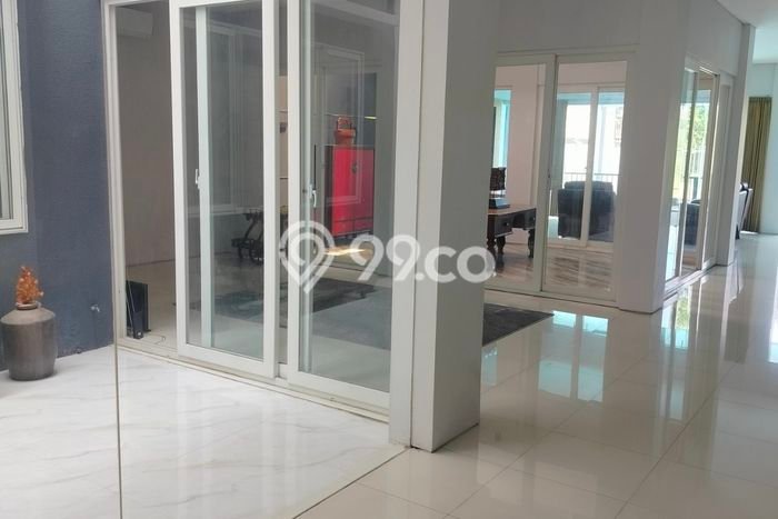 Lokasi strategis! Rumah siap huni disewakan di Dukuh Pakis LB 300m2 Lokasi strategis! Rumah siap huni disewakan di Dukuh Pakis LB 300m2