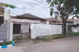 For Sale Rumah 3 Kamar Lokasi Strategis Bagus dan Strategis di Tenggilis Mejoyo For Sale Rumah 3 Kamar Lokasi Strategis Bagus dan Strategis di Tenggilis Mejoyo