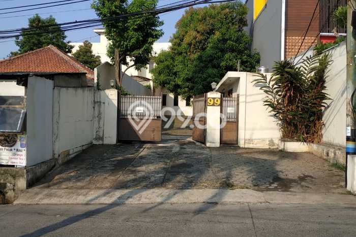 Unit Komersial Dijual di Pasar Minggu Jakarta Selatan Luas Tanah 1098m2, Luas Bangunan 900m2 Unit Komersial Dijual di Pasar Minggu Jakarta Selatan Luas Tanah 1098m2, Luas Bangunan 900m2