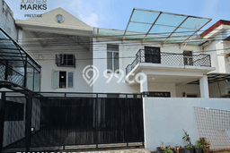 For Sale! Premium House LT 276m2 Desain Modern di Gandaria For Sale! Premium House LT 276m2 Desain Modern di Gandaria