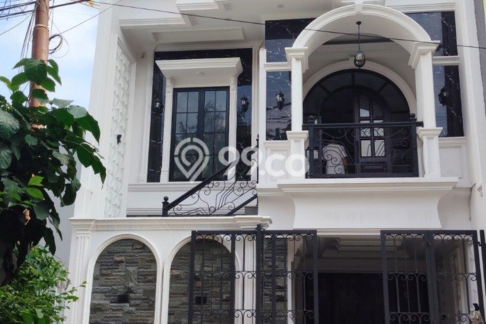 Rumah Elit LB 220m2 Siap Pakai Desain Elegan di Ragunan, Jakarta Selatan Rumah Elit LB 220m2 Siap Pakai Desain Elegan di Ragunan, Jakarta Selatan