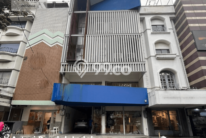 Komersial Bagus Dijual LB 500m2 Lokasi Strategis Jakarta Selatan Area Cocok untuk Bisnis Komersial Bagus Dijual LB 500m2 Lokasi Strategis Jakarta Selatan Area Cocok untuk Bisnis